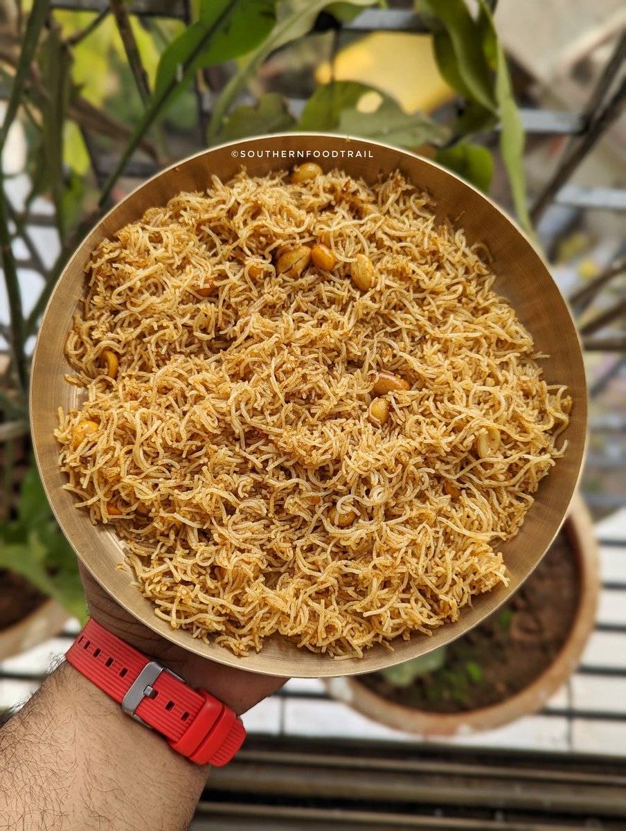 Puliogare Rice Sevai 

Used MTR Puliogare Mix 

#teampixel #southernfoodtrail #RamNavami