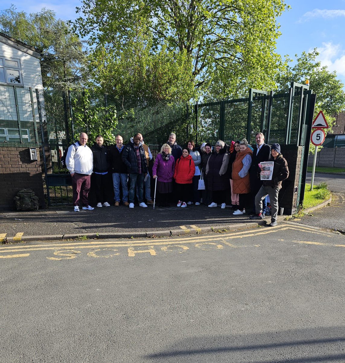 📍South Chingford, @wforest_neu picket today. 

Story from the picket 🪧 

“Today the catering company turned up to do deliveries 🚚 

✊✋Strikers asked them to turn around and not cross the picket.

They agreed and went back. #Solidarity. No deliveries😀.”

#StrikeMap