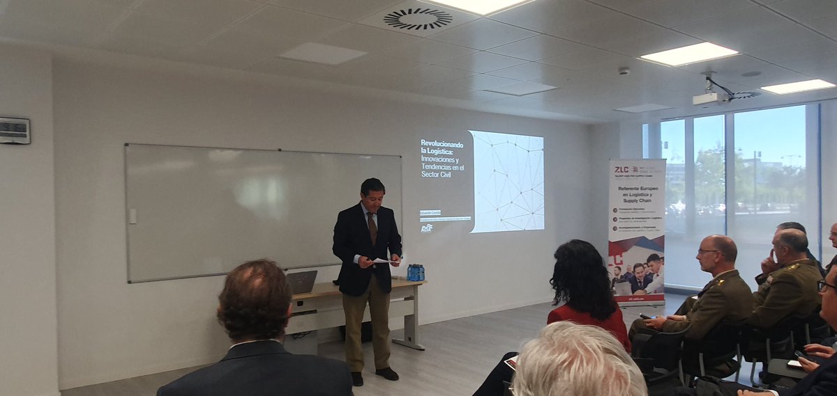 Aeropuerto de Teruel, vuela la innovación tweet media