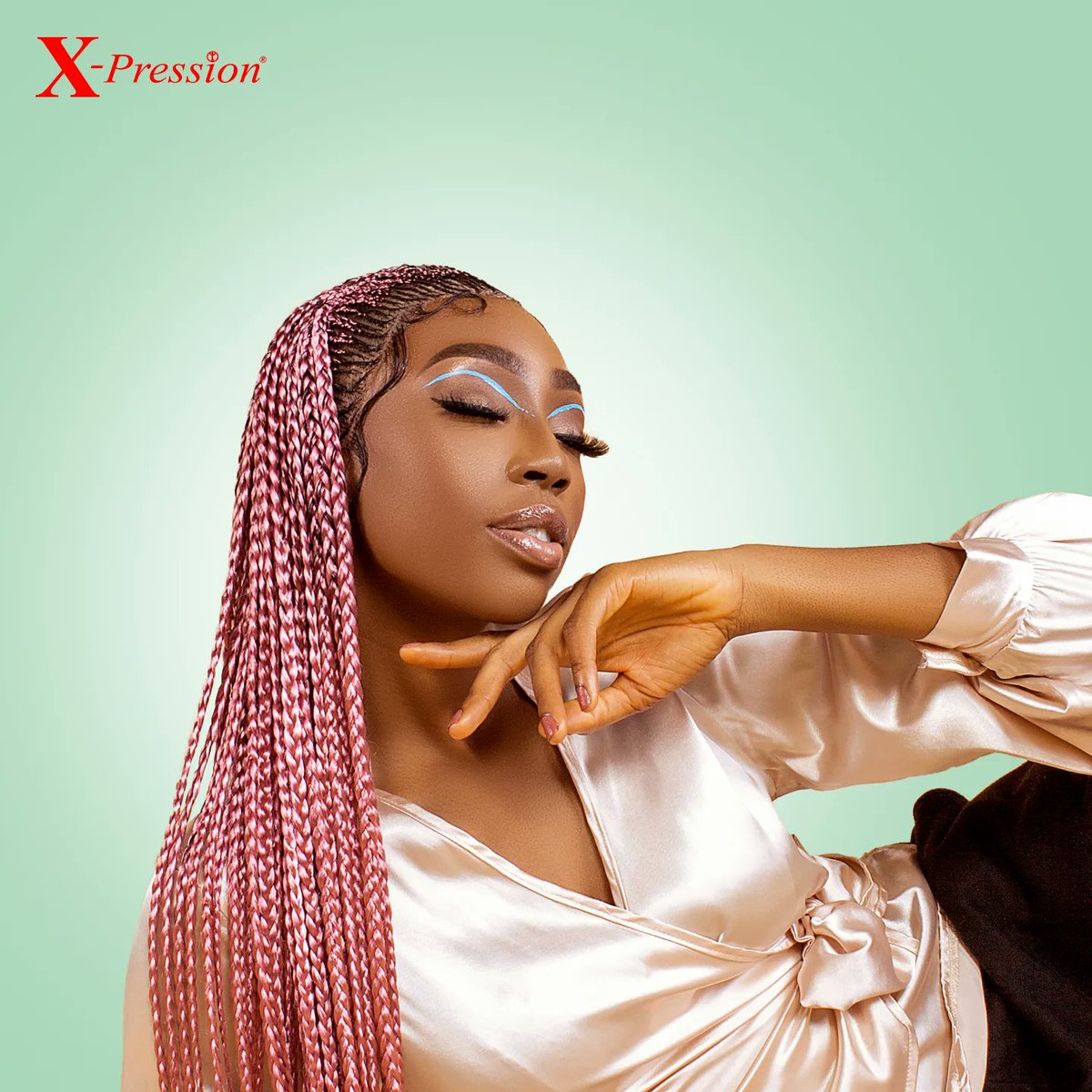 Every strand tells a story of confidence, creativity, and strength. Weaving dreams into reality, one braid at a time. 💖 Embrace your inner goddess with our impeccable braids! 💁‍♀️✨ #xp4you #xpression #xpressionhair #braids #BraidGoals #RichBraid #style #Wednesday