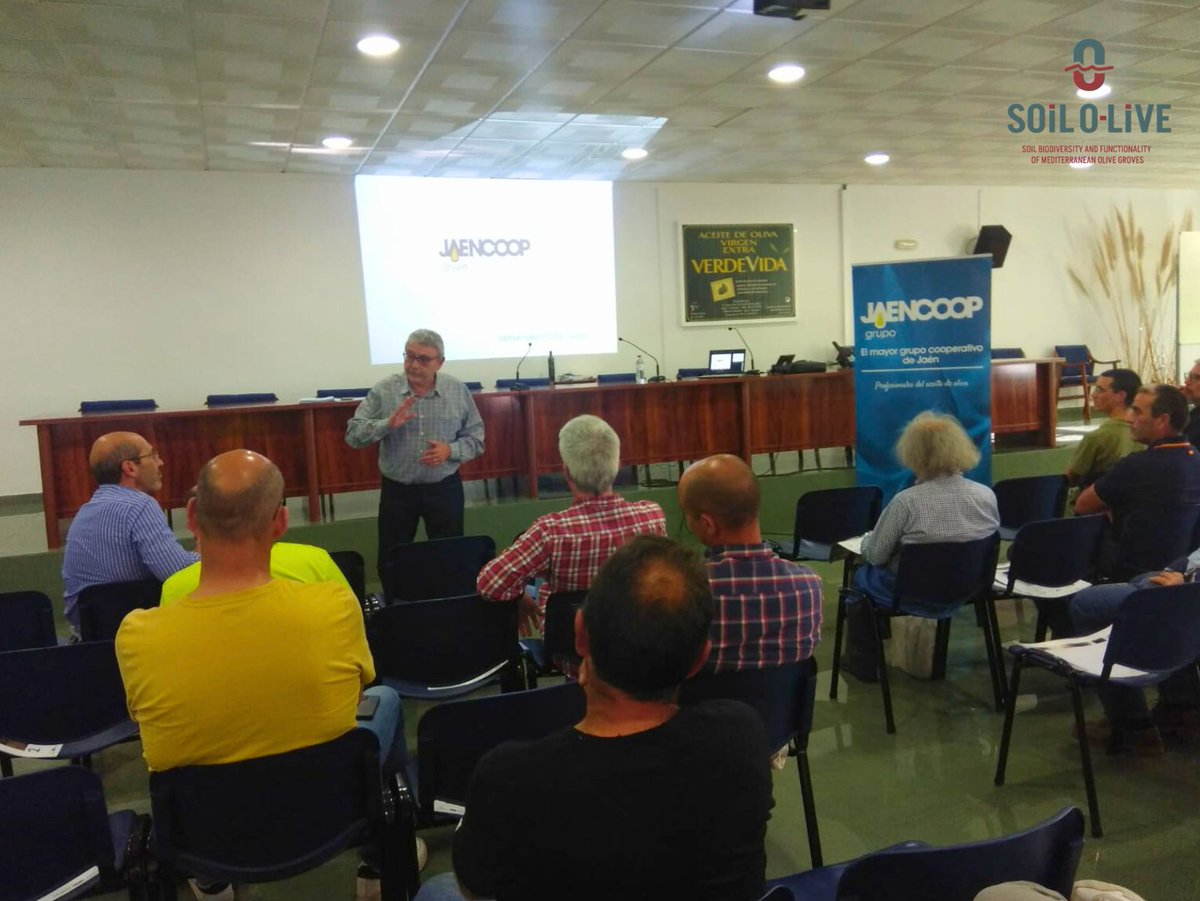 🌿 🌿 We continue with the Deoleo-Soil Olive workshops. Yesterday  the presentation on sustainability took place in the SCA Juan de la Cruz de Beas de Segura.
#SoilOlive #UJA #ProyectoEuropeo #Europa #FondosEuropeos #Olivos #Soil #Olive #Ecología #EuropeanCommission #SoilMission