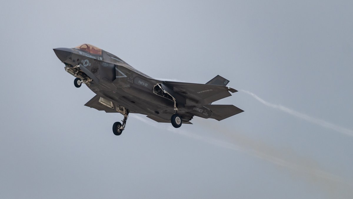 Skies above Kunsan are buzzing as the Wolf Pack hosts Korea Flying Training 2024! 5th Gen aircraft like the F-35B Lightning II and many more will be exercising to ensure the ROK-US Alliance remains ready to deter, defend, and defeat. Read more here: kunsan.af.mil/-Wolf-Pack-New…
