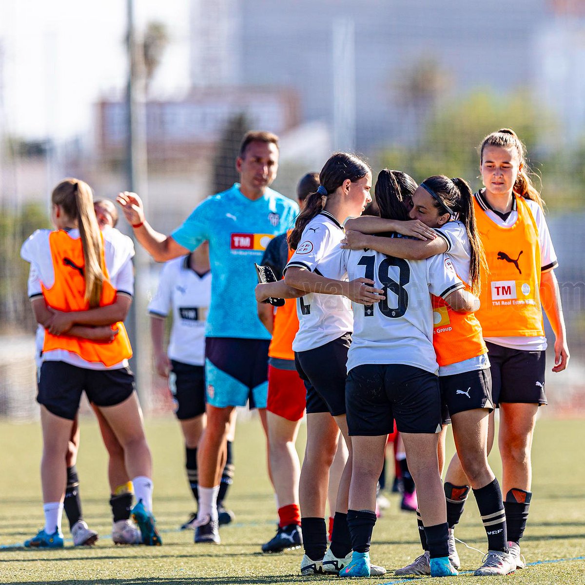 🦇 HORARIO @VCF_Femenino 🅱️ 🆚 @RUT_OFICIAL 🗓️ Domingo 21.04 | 🕛 12:00 h 📌 Argelio Tabares (Tenerife) 📝 J 28 | G II #SegundaFederacionFutFem Nos quedan 3⃣ finales‼️ Vamos, FAMILIA‼️