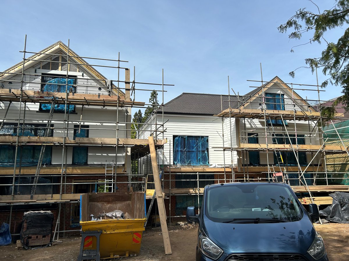 Work nearing completion on a previous #AstonMead land deal in #Claygate #Surrey which had planning consent for three houses. 
If you have a site with planning and looking to sell, please contact Richard@astonmead.land
#successstories #newhomes #landdeal #landwanted #landrequired