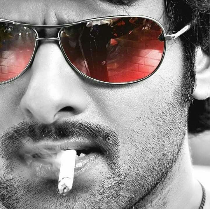 Problematic things #Prabhas has done🔪👿 Follow the thread: