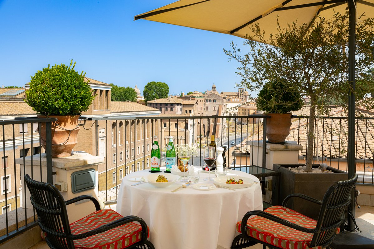 Just an usual lunch at 47 Circus Roof Garden. 😍

#47boutiquehotel #rome