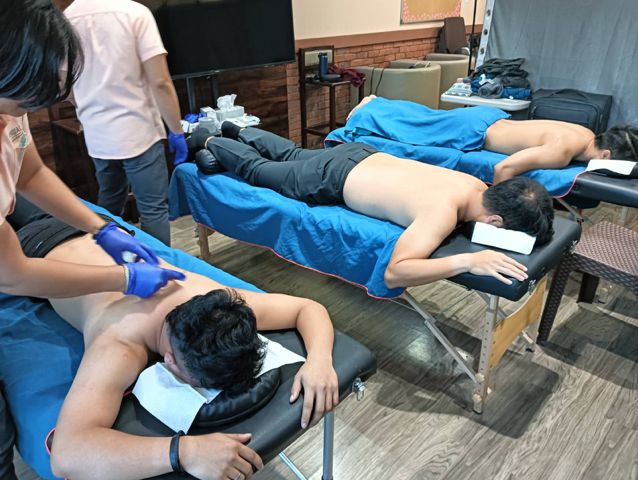 tmjpbposrvcs's tweet image. TMJP&apos;s wellness event was a hit! Employees tried manual therapy, therapeutic exercise, dry needling, Schroth &amp;amp; osteopathic treatments, thanks to Manual Fizio &amp;amp; Collaborative Physical Medicine. Stay tuned for more! #TMJPWellness #HealthyLiving #EmployeeWellness #HolisticHealth