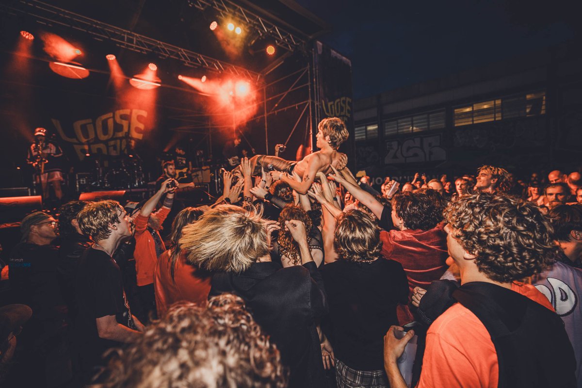 Loose Ends kondigt eerste namen aan voor 2024.
De derde editie van garagerock/postpunkfestival is ook weer op Beton-T bit.ly/3Q5uY9K