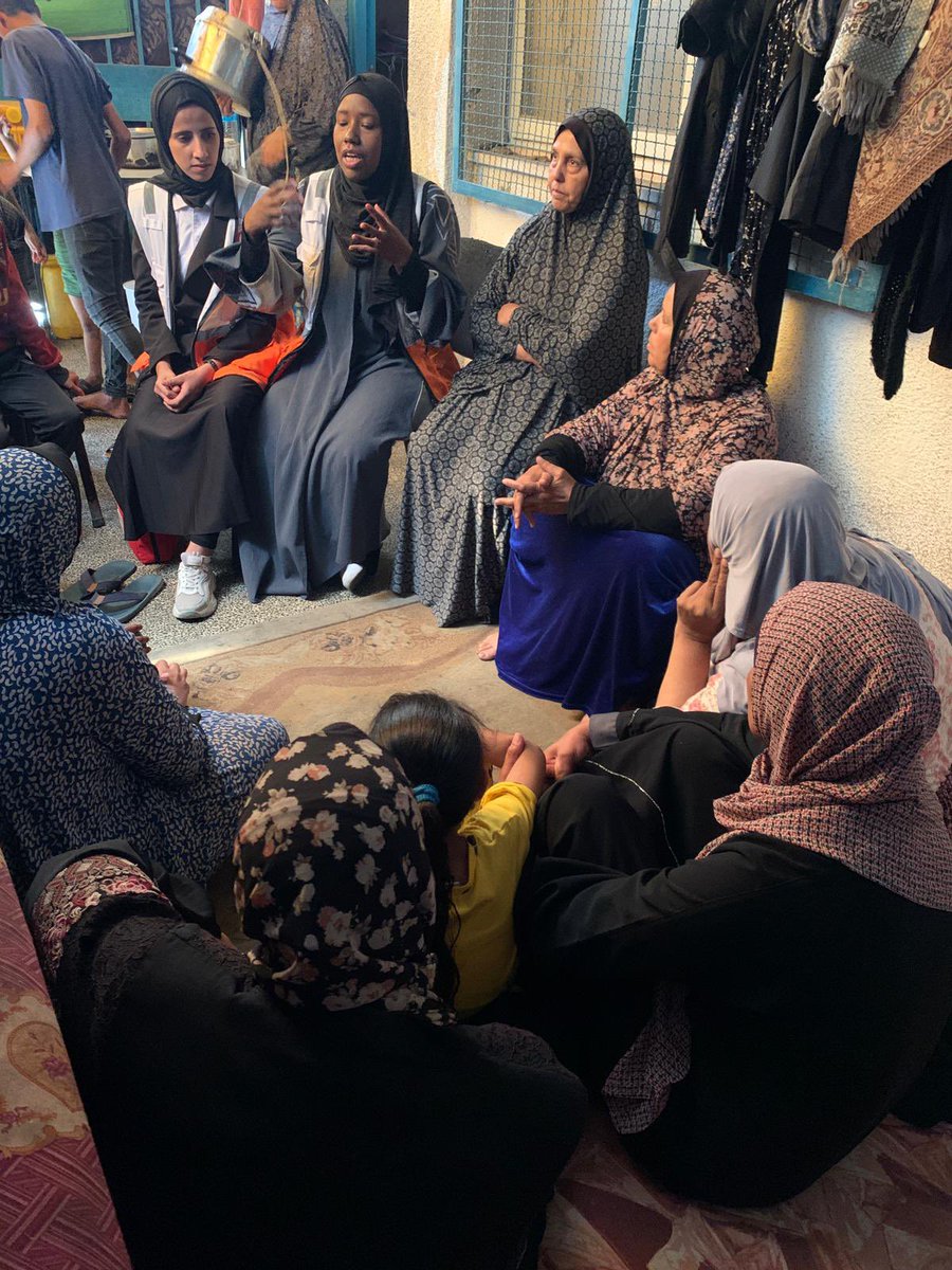 PRCS volunteers of the Community Work continue to implement awareness activities for the displaced people in various fields of public health and emergencies in different camps and shelter schools in the #Gaza Strip.