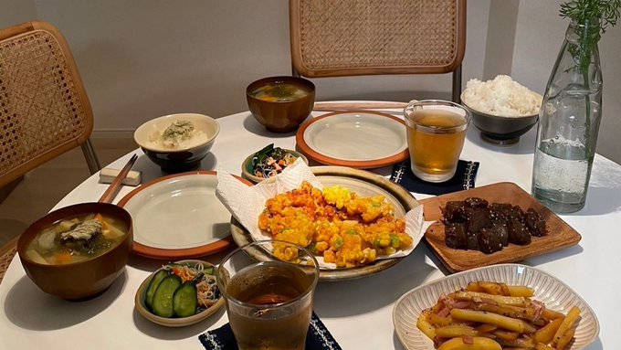 「米 テーブル」のTwitter画像/イラスト(新着)