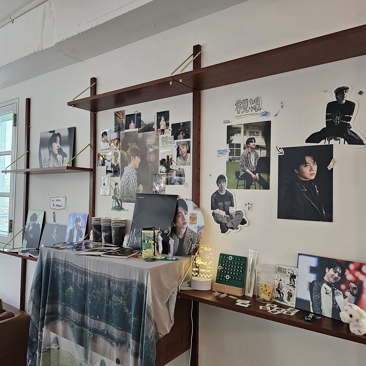jjinho9292's tweet photo. #햇살이_향하는_곳
#진호랑_유니랑_추카포카 
💙💙💙💙💙 https://t.co/thuoLwxvGE
