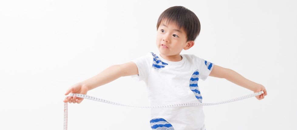 bzfe_de's tweet photo. Für die Erkennung von Adipositas bei Kindern, Jugendlichen und jungen Erwachsenen ist das Taille-Größe-Verhältnis ( #WHtR) ein besseres Maß als der Körpermasseindex, kurz #BMI. Das hat eine Studie bestätigt ➡️ https://t.co/n6O8z6YXUF #Adipositas #Kinder #Jugendliche https://t.co/7HiNeP8NgK