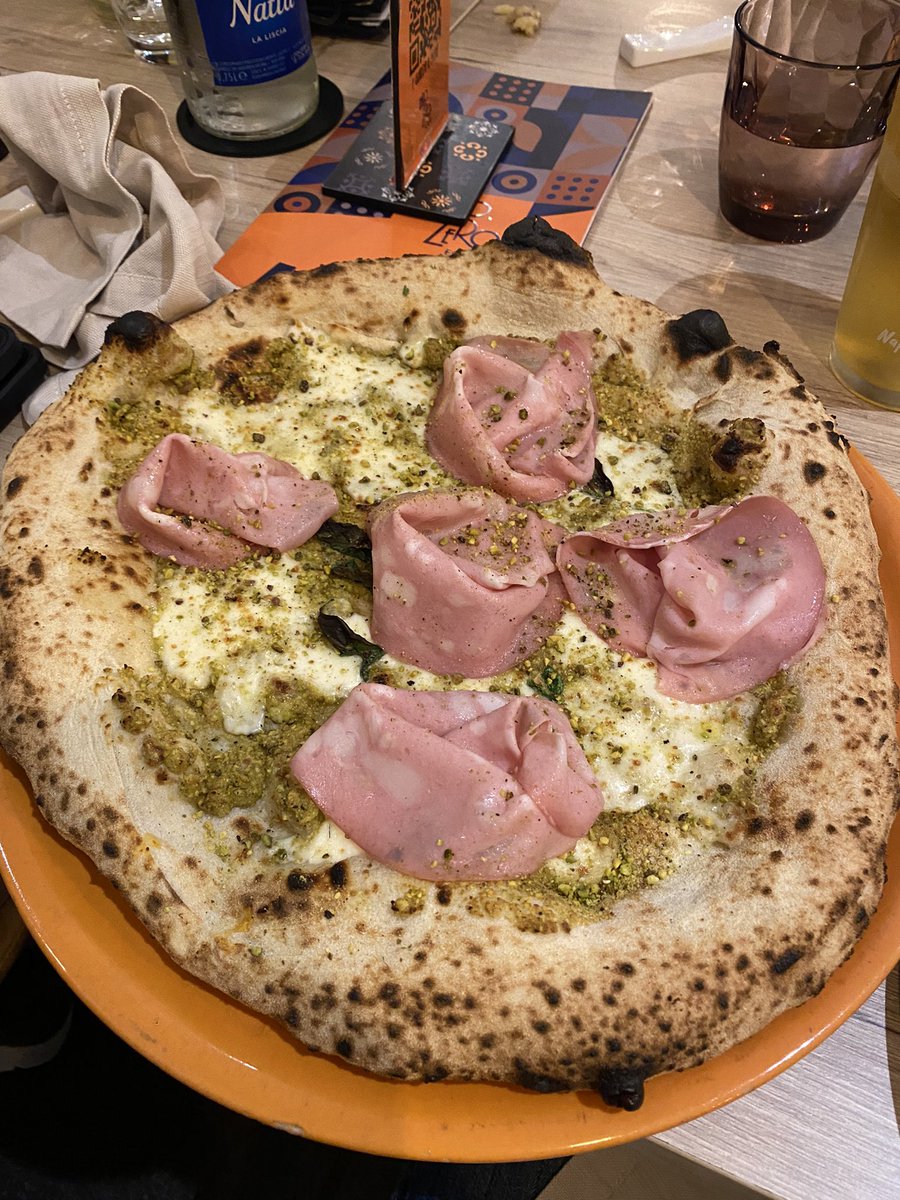 Pistacchio e mortadella = CRAZY DELICIOUS #naples #zerozerofood #roadtrip