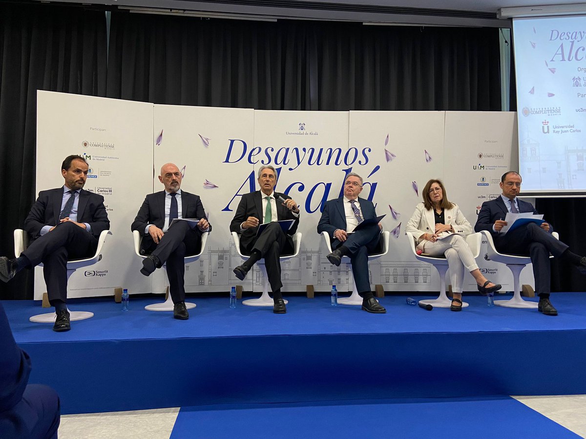 UAM_Madrid's tweet photo. La rectora y los rectores de la  #CRUMA hablan en @cbamadrid sobre el impacto de la universidad  y su papel en el futuro. 

En su intervención, la rectora @_amayamendiko ha subrayado la importancia de garantizar que la educación superior siga siendo un motor de ascenso social. https://t.co/GBdw0lY1cf