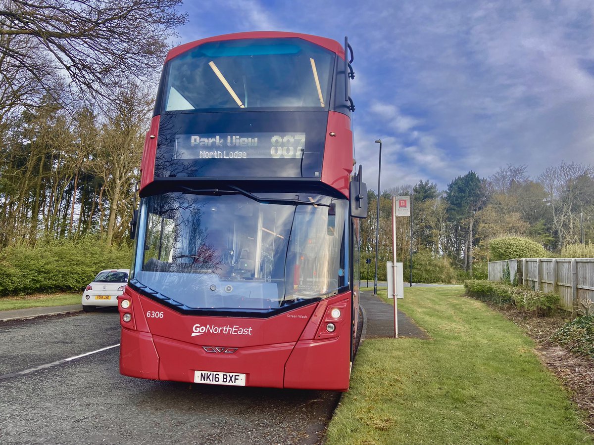 thatNEbusdriver's tweet image. Schools back this week so back on scholars services to start the day! Changeable weather so wrapped up warm as it’s blowing a hooley this morning!

#sunshine #busdriver #wrightbus #scholars #windy