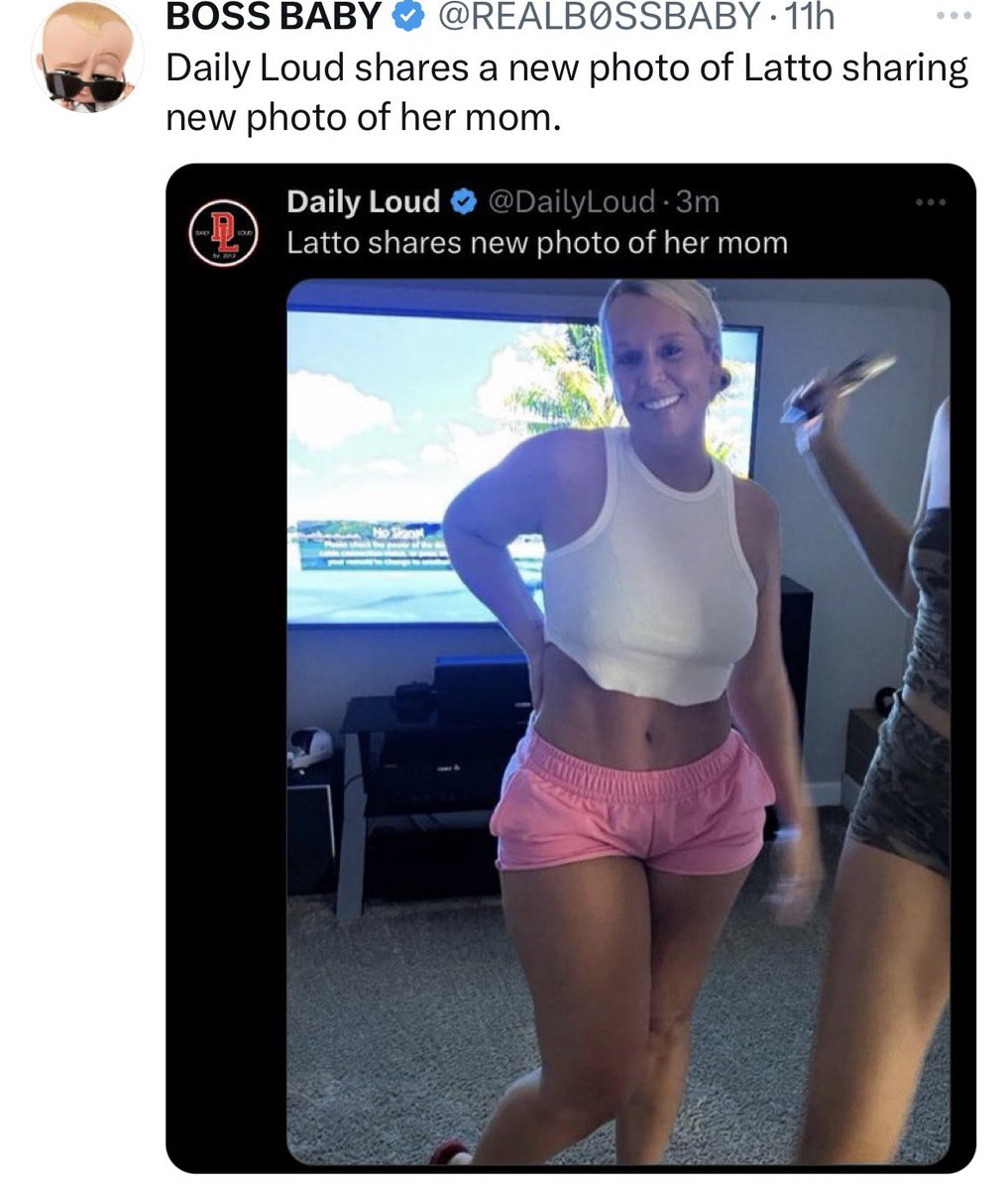 SnrPedro09's tweet photo. @DailyLoud Boss baby commented on Daily Loud sharing a new photo of Latto sharing new photo of her mom. https://t.co/9OP0ty0Ru9