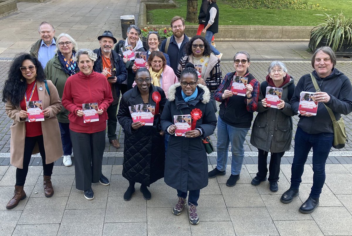 With 16 days & postal votes dropping to go great to be out with @HackneyLabour for myself and @SadiqKhan, who’ll deliver for all. 🌹40,000 council homes 🌹6000 rent control homes 🌹1300 more police 🌹150,000 new jobs 🌹End rough sleeping by 2030 🌹Buses into public ownership