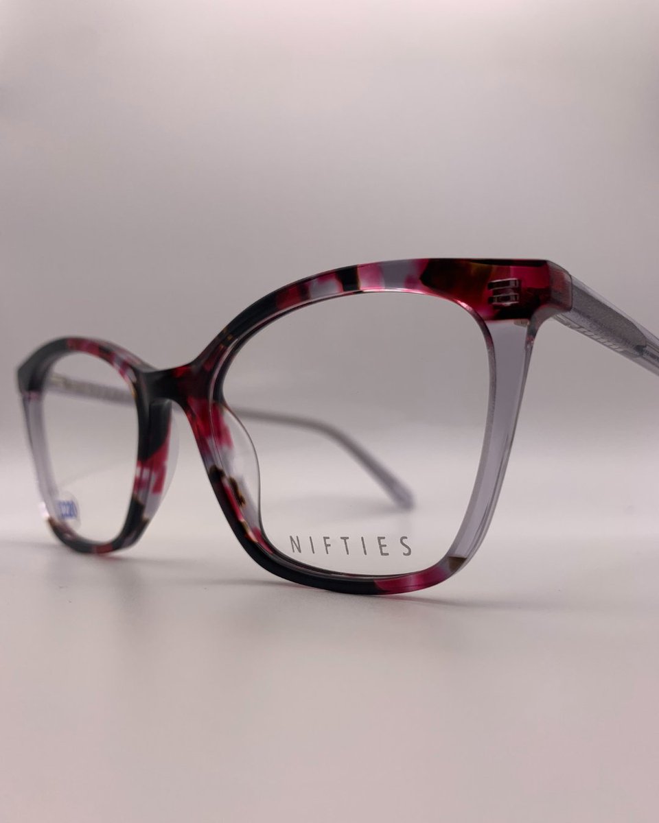 ExcaliburPress's tweet image. 👓Check out this gorgeous frame from our client Fiona Jennings Optician.

💕Nifties are a range made specially for petite faces!

📱If you like what you see then call 02892692224 to book an appointment now

#FionaJenningsOptician #Clientpost #Nifties #GorgeousGlasses
