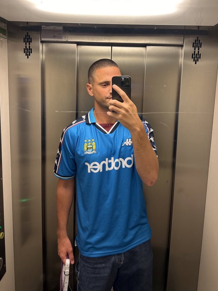 Alex Chiner tweet media