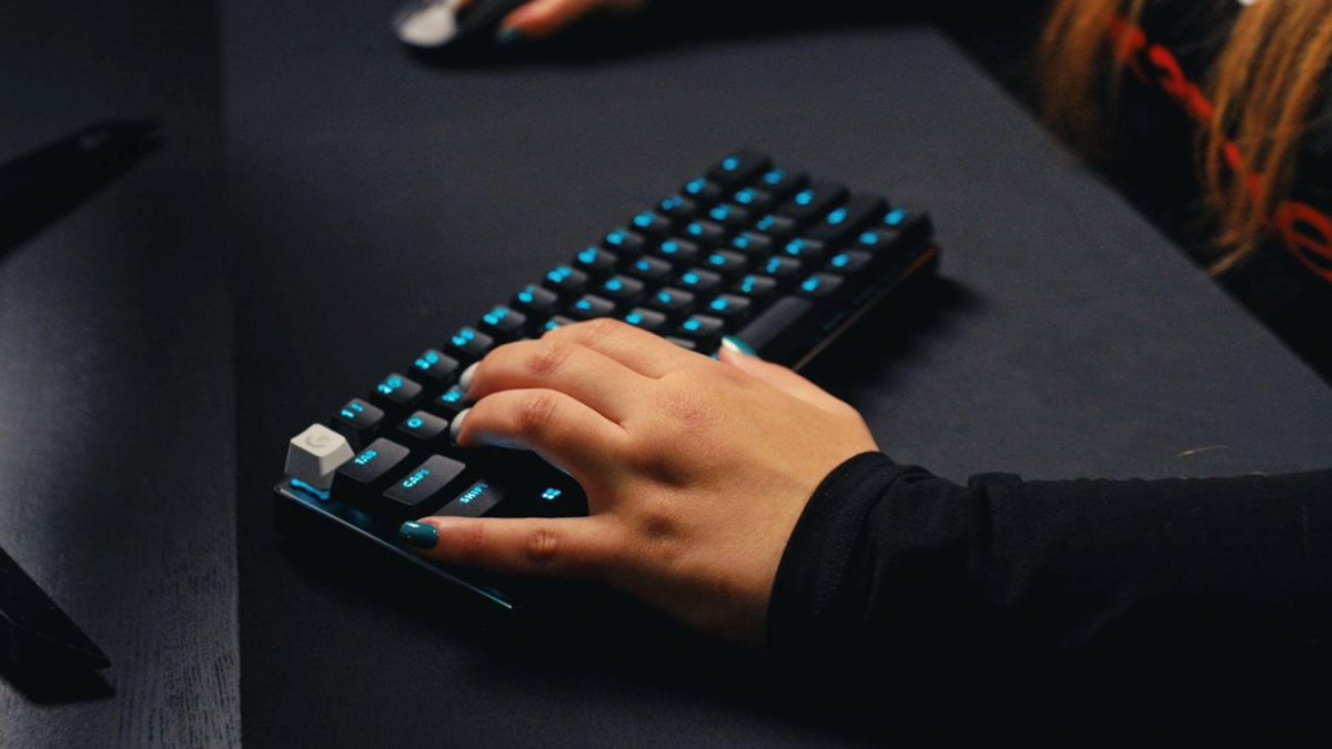 Logitech G lanza el teclado PRO X 60, un teclado compacto con tecnología KEYCONTROL gaminguardian.com/logitech-g-lan… #PROX60 @LogitechG_ES