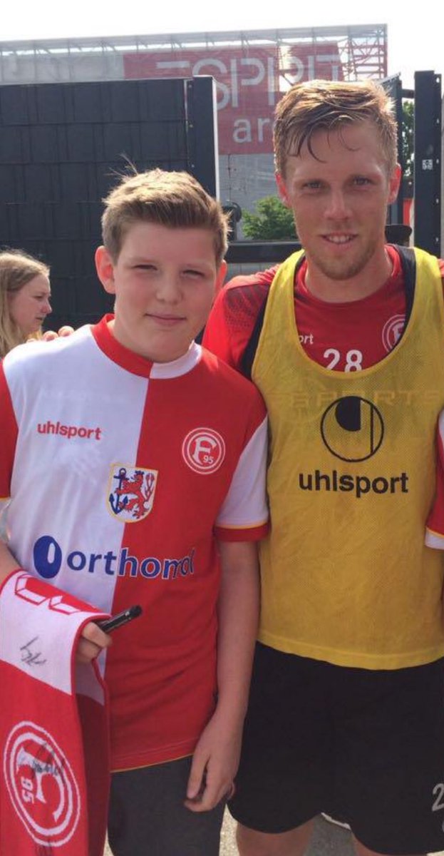 niklas tweet media