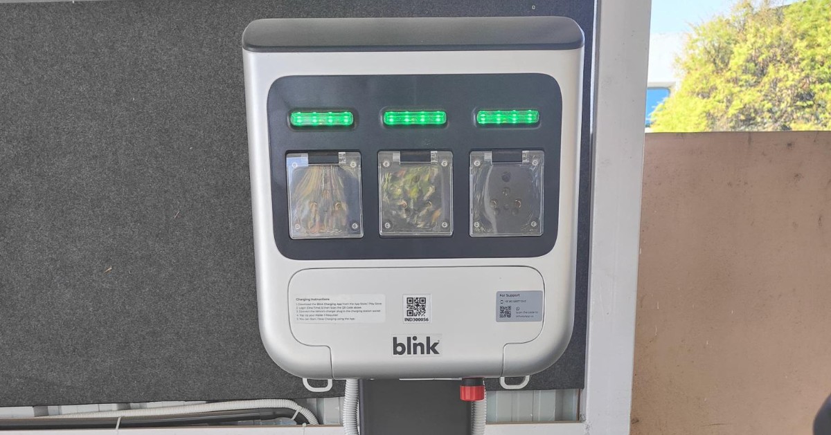 Check out this exclusive Preview at our cutting-edge EV chargers installed at a Multi National Financial Services Group's offices in Bangalore. Reach out to us today to learn how you can electrify your workplace today! ow.ly/j9a850RhPbh #BlinkCharging #ChargeOn