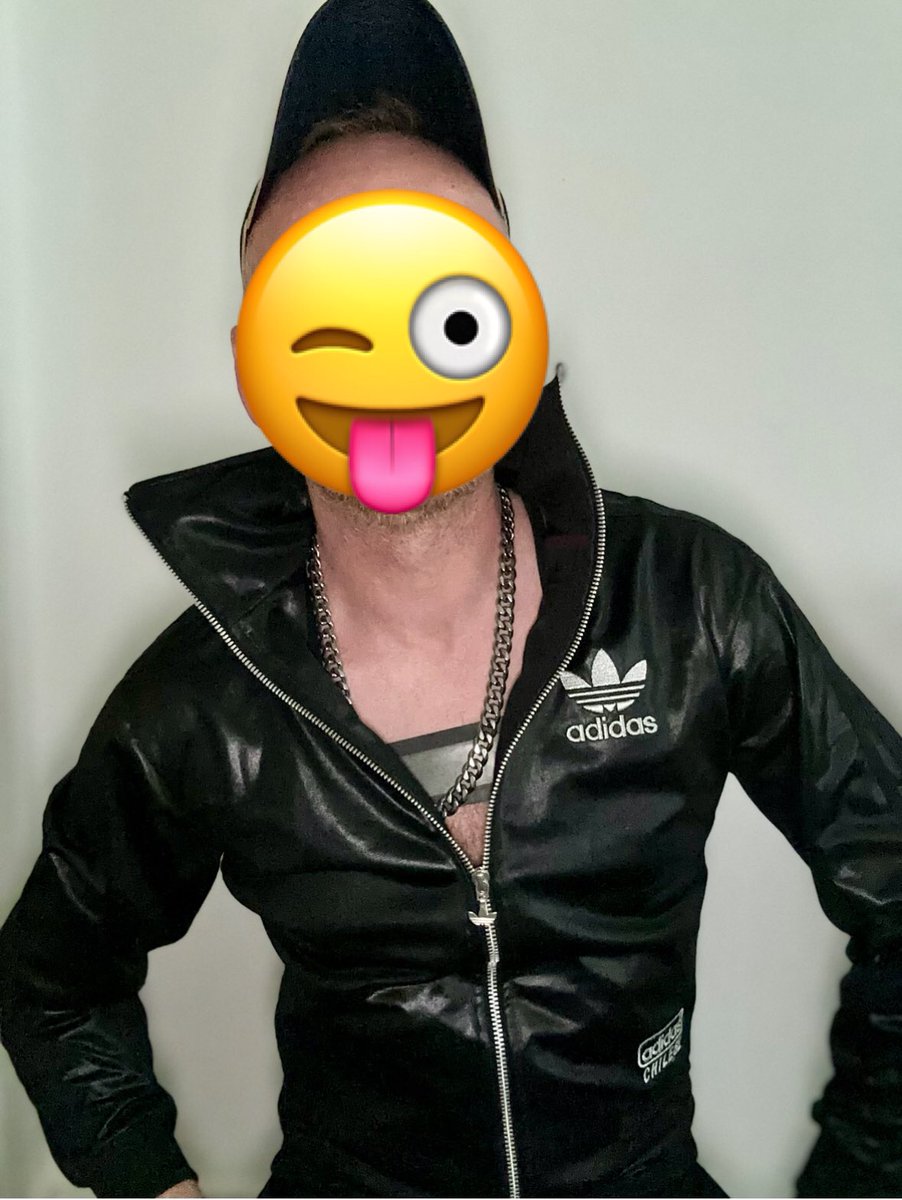 Anyone else in a chile mood today? 😈👅👟🧢