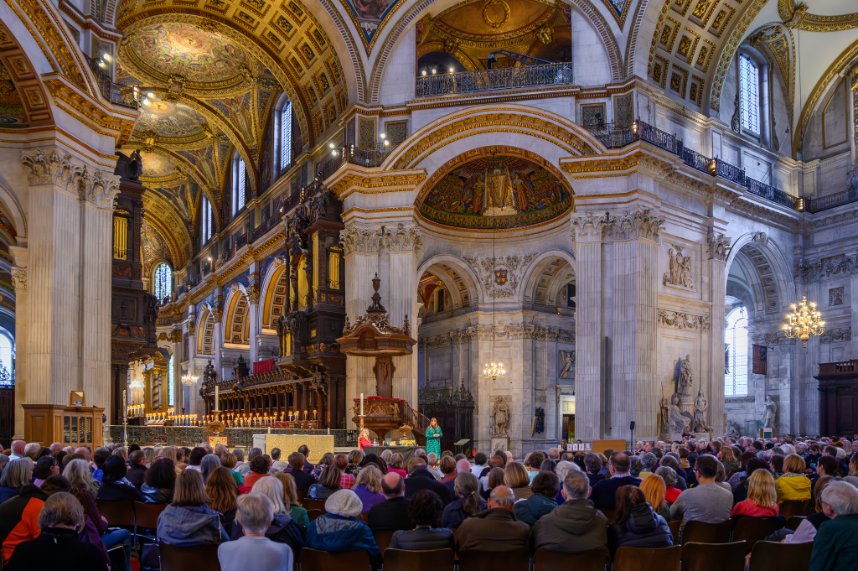 Lots of laughter under the Dome @StPaulsLondon last night as we enjoyed the warmth and story-telling of the marvellous @revkatebottley Film and podcast will follow shortly! @paulargooder