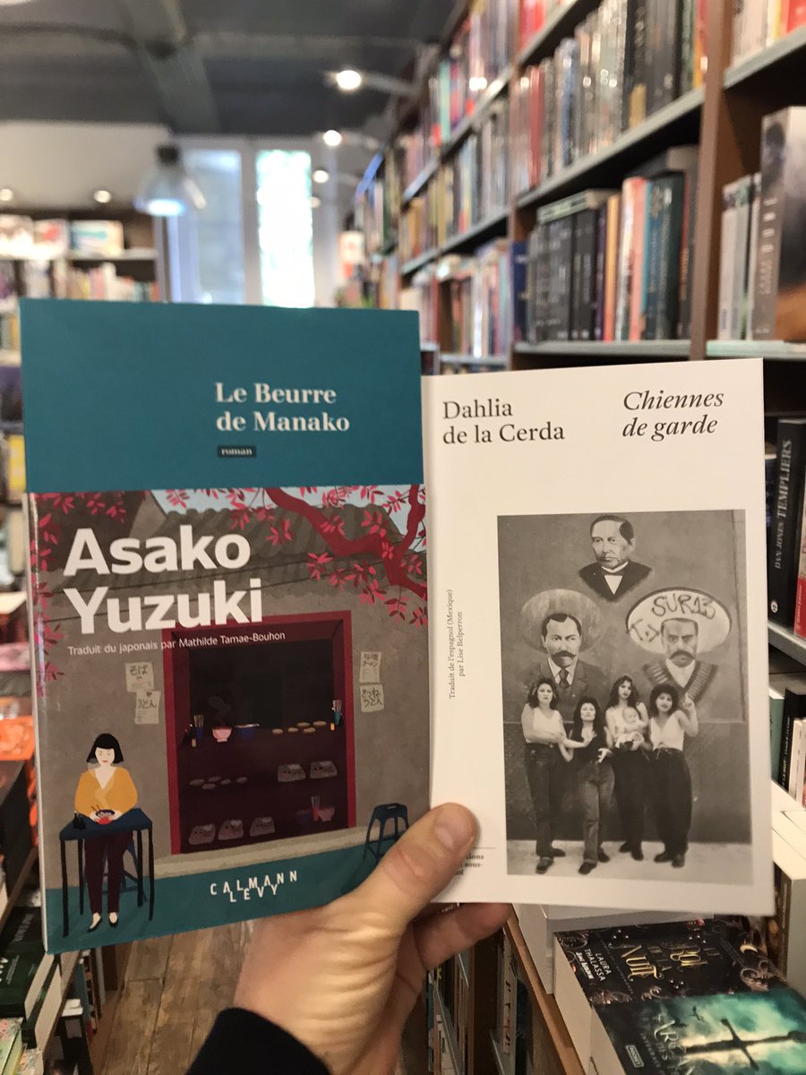Avec quels livres est partie la première cliente? Le beurre de Manako de Asako Yuzuki Chiennes de garde de Dahlia de la Cerda