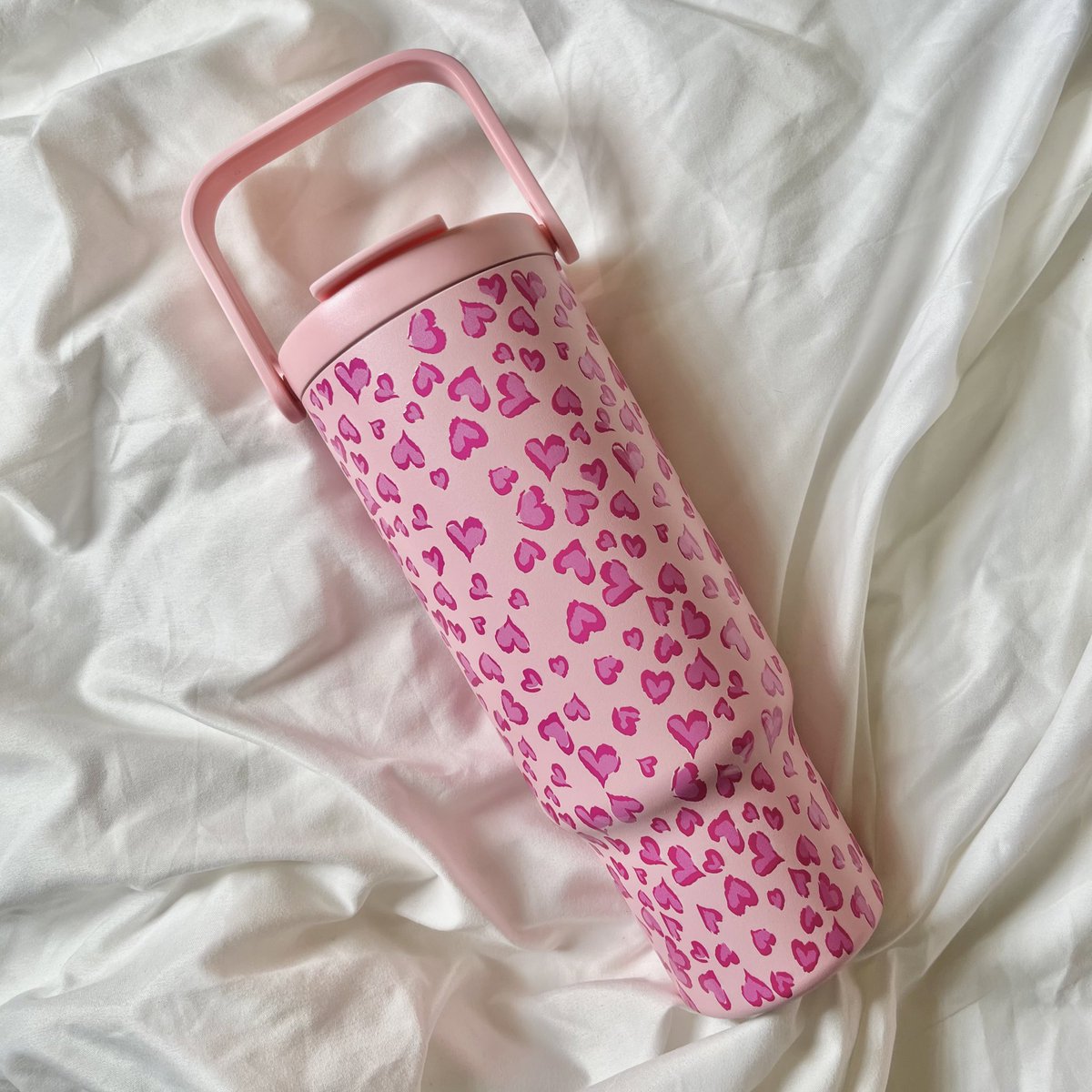 tumbler baru saya dah sampai 😭😍 CANTIKNYAAAAAAAA!!!! 💕🌷🎀💖