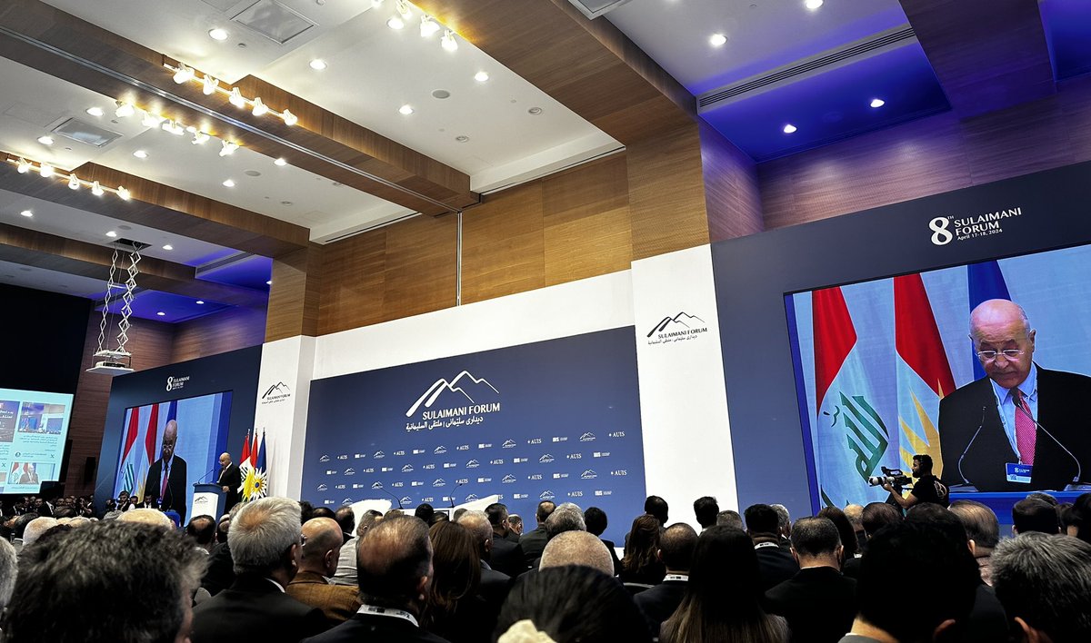Great to be in Slemani for #suliforum24. Dr. @BarhamSalih delivers his opening speech, amidst complexities of politics and reminds us of critical juncture we're at, where escalating tensions not only imperil region's future but also pose a threat to international stability. #AUIS