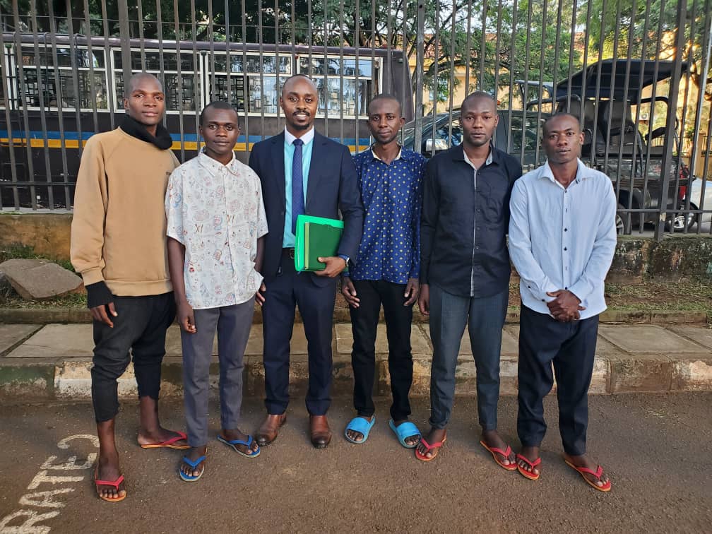 This morning thugs attacked our lawyer @TumusiimeKato  and robbed him of his belongings. He had yesterday appeared before City Hall Court to defend the 5 #savebugomaforest activists that were arrested at Parliament. @PoliceUg @naturaljust