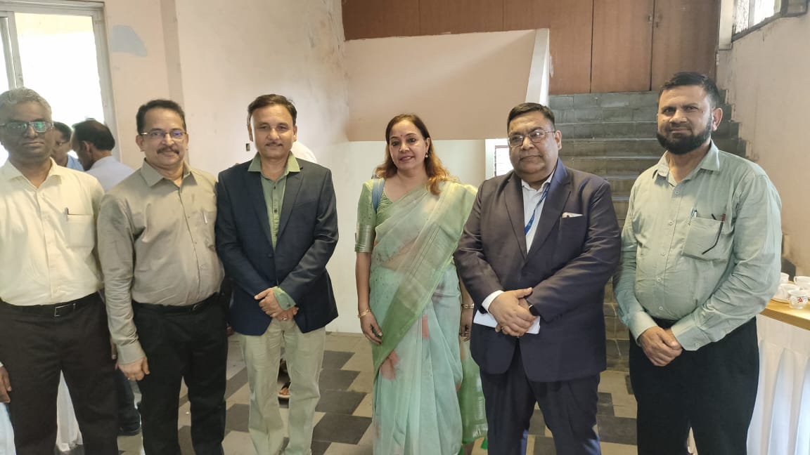 VAMNICOM_Pune's tweet photo. Dr. Hema Yadav, Director, VAMNICOM attended the 51st Conference of Directors meet at RICM, Bangalore organized by NCCT today.
#EmpoweringCooperatives #DirectorsMeet #ncct #minofcooperation #cooperatives
@ncct_institutes @MinOfCooperatn @cictab_1 @hema_28 @VAMNICOM_Pune https://t.co/wPCIi0fPrO