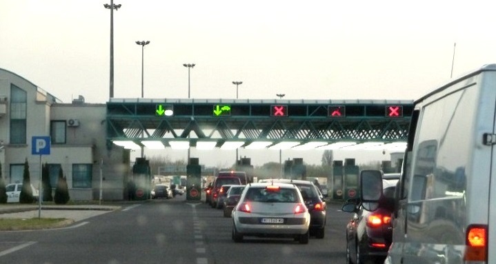 The Serbian authorities are mourning yesterday's humiliating defeat in the Council of Europe by banning all Kosovar citizens transiting through Serbia.