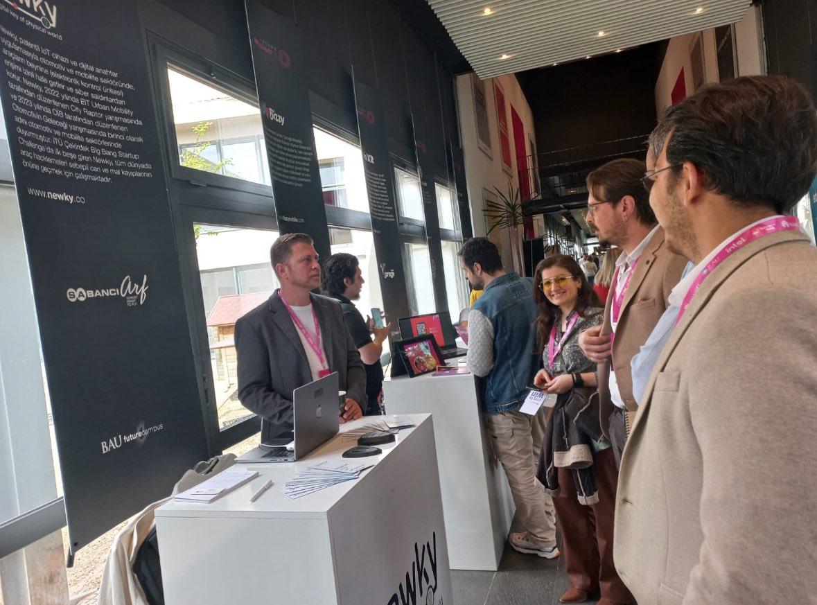 newkydigitalkey's tweet photo. 🚀 Join us at the forefront of innovation as experts shape the future of transformation with artificial intelligence at @Bahcesehir Future Campus. BAU Hub & @LimaVentures ,
#FutureAISummit24 #ArtificialIntelligence #AutomotiveCyberSecurity #forSafeMobility #Innovation https://t.co/cujfcXJ0Qo