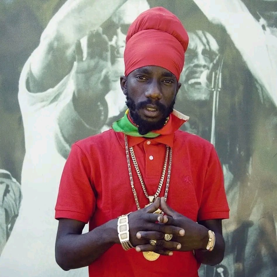 “I wonder, if I will see tomorrow
Living in this world of conflicts and sorrows
Bodies lay cold as gunmen strike bold
And wicked people work is taking off like an arrow...” 🎶

Sizzla Kalonji  - I Wonder🚦 🎼