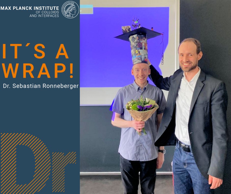 Congrats to the new DR in the house! Sebastian Ronneberger successfully defended his #PhD thesis: 'Nanolayer Fused Deposition Modeling (#NanoFDM). From 2D information labels to #4Dprinting' at @unipotsdam (Supervisor: @FelixLoeffler ). Stay tuned for an upcoming #paper!