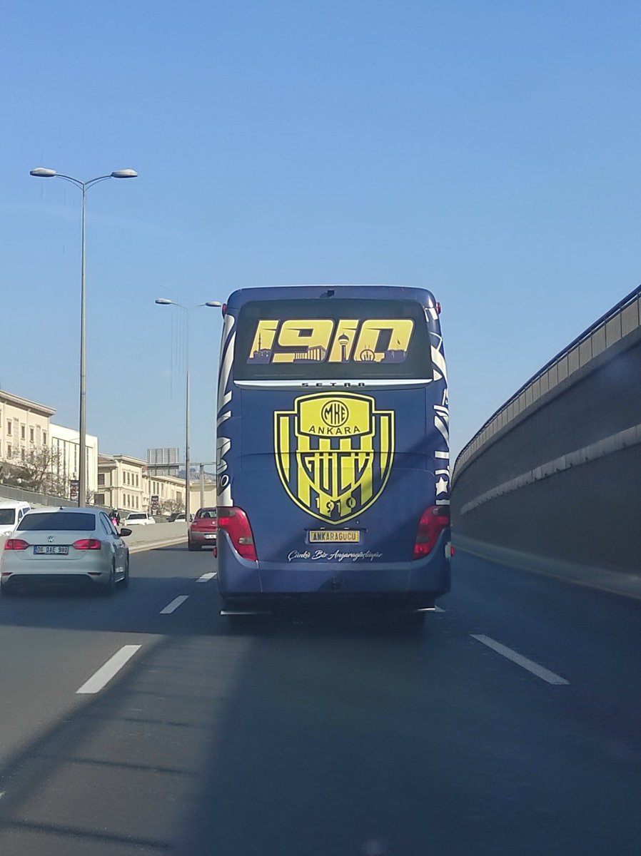 Hep peşinden Deplase #Gecekondu #SaldirAnkaragücü #besiktas #inonu