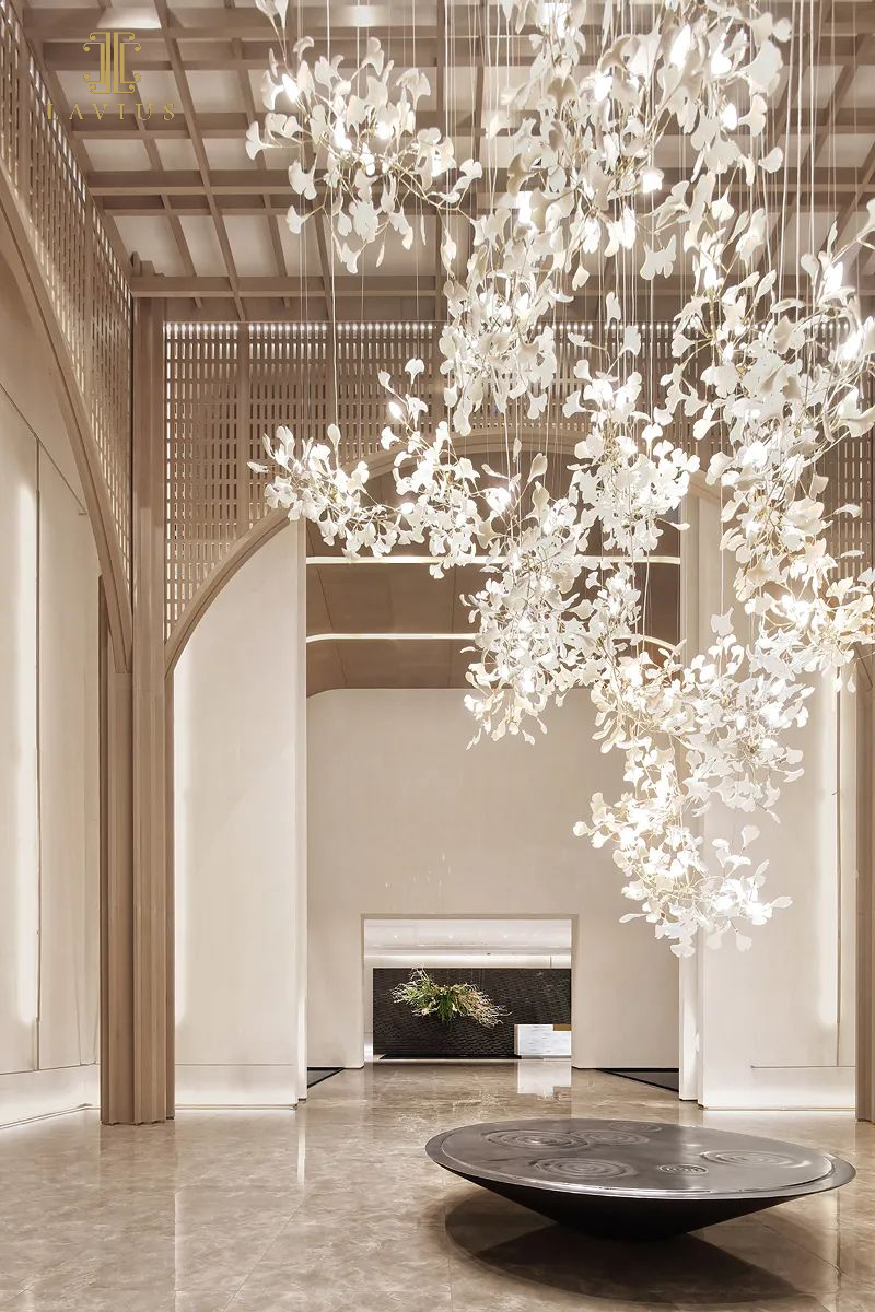 Let the golden ginkgo leaves shimmer with vitality under the glow, bringing joy and tranquility. Choose our ginkgo leaf chandelier to infuse your space with the romantic ambiance of autumn! 🍁💡🍂 #GinkgoLeafChandelier #RomanticAutumn #DelightfulMoments