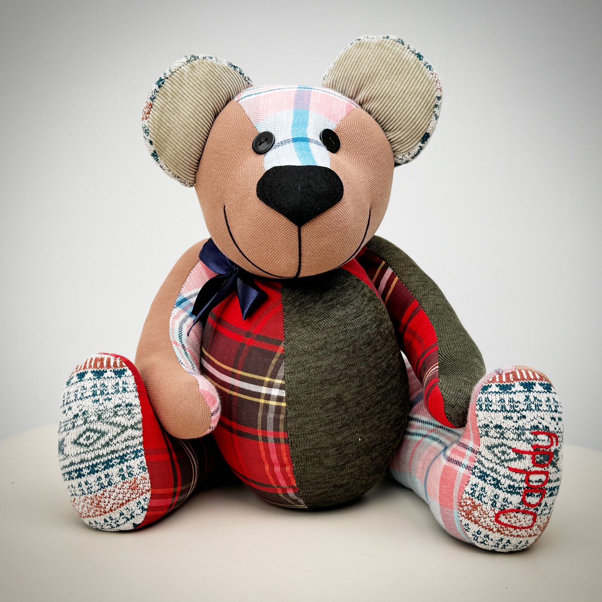 thememorybears's tweet photo. Another beautiful Memory Bear ready to go.

The UK’s original Memory Bears. Uniquely &amp; beautifully hand crafted from loved ones clothes, that give memories that will last a lifetime. 🧸🐾❤️

#memorybears https://t.co/H33Rdnym4y