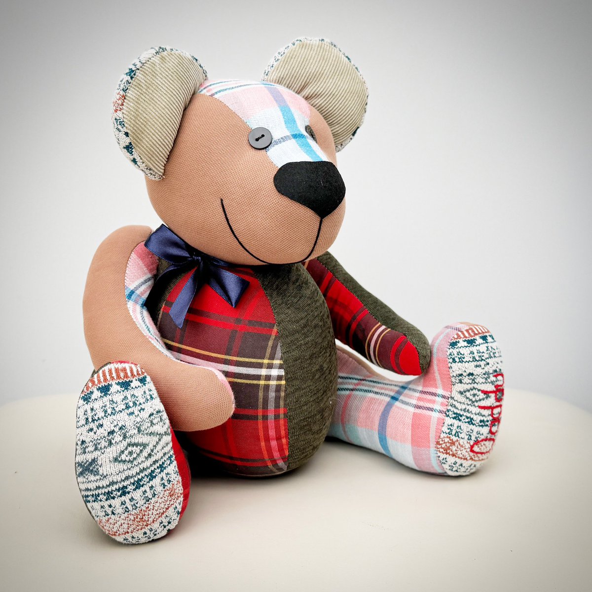 thememorybears's tweet photo. Another beautiful Memory Bear ready to go.

The UK’s original Memory Bears. Uniquely &amp; beautifully hand crafted from loved ones clothes, that give memories that will last a lifetime. 🧸🐾❤️

#memorybears https://t.co/H33Rdnym4y
