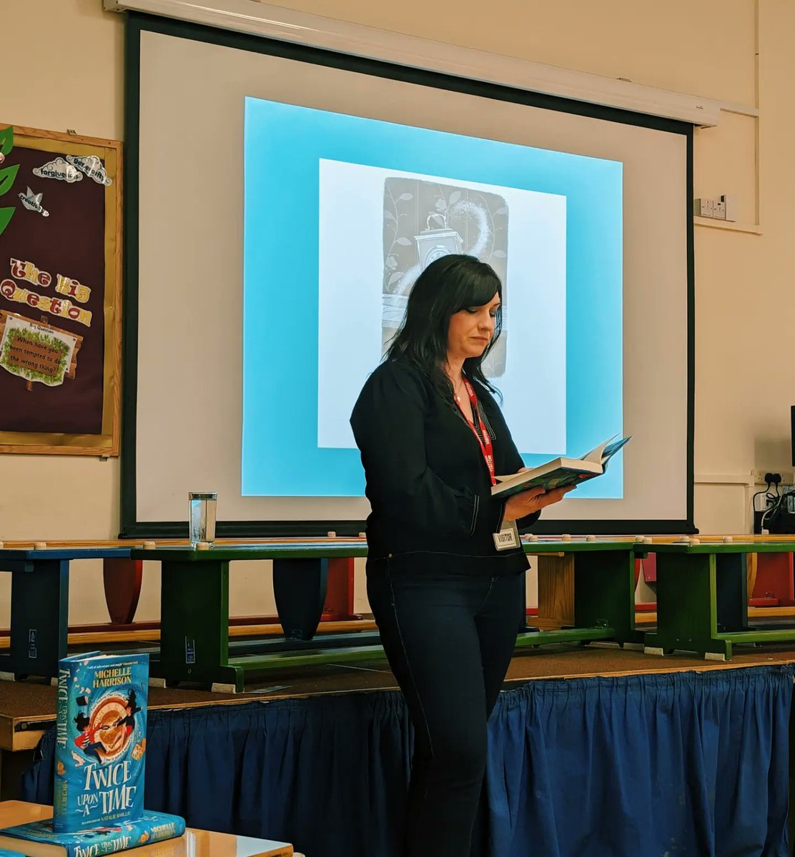 Lovely school event with @MHarrison13 at All Saints Primary School yesterday! Michelle talked about her brilliant new book, Twice Upon a Time, to years 5 & 6 ♥️ Signed copies available at the shop too!