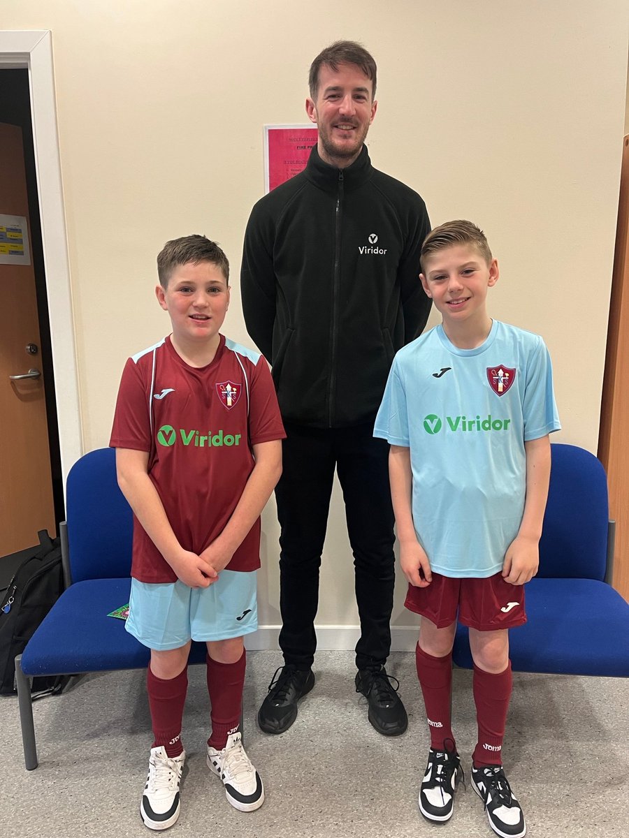 Viridor_CV's tweet photo. @ViridorUK and Kevin's Primary (Bargeddie) Share a Winning Partnership! ⚽️

Through collaborative efforts, the school has designed stunning home and away kits featuring a fresh new branding, colour scheme, and design. ♻

@nlcpeople https://t.co/HUHxH0pJf2