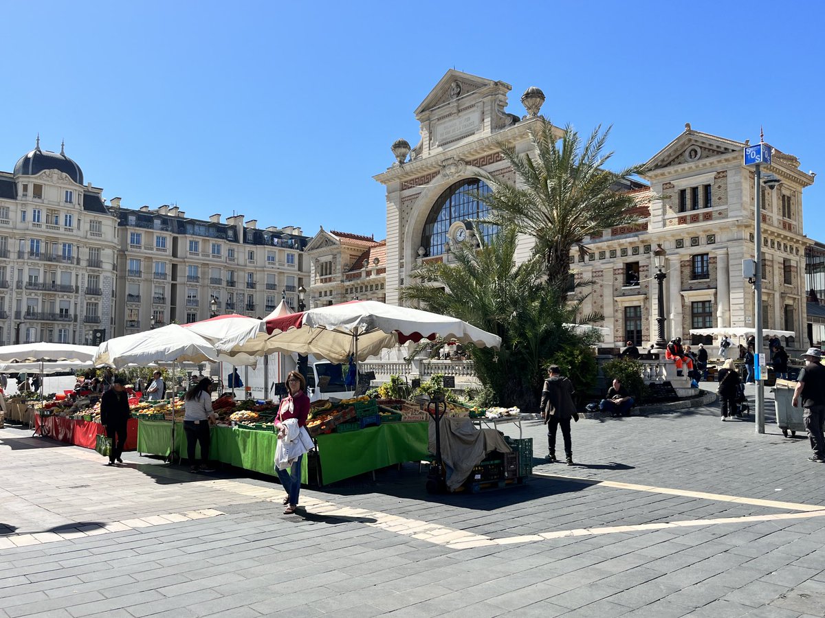 Le marché de la libération ✅😃

#cotedazurfrance #explorenicecotedazur #fenetresurlacotedazur