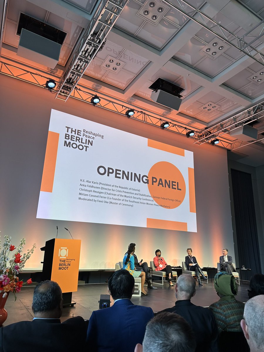 Opening of the Berlin Moot. Looking forward to two days of discussions on how to reshape #peace and #peacemaking