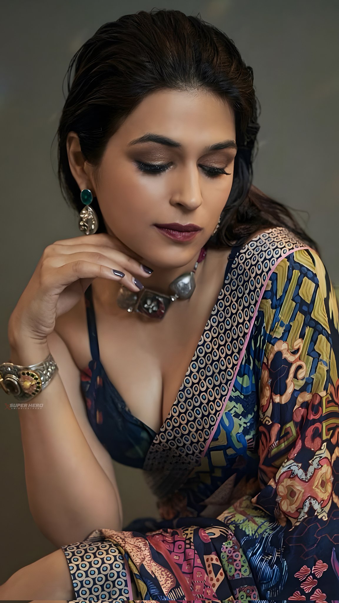 GLWvAkrbsAEupFV?format=jpg&name=large