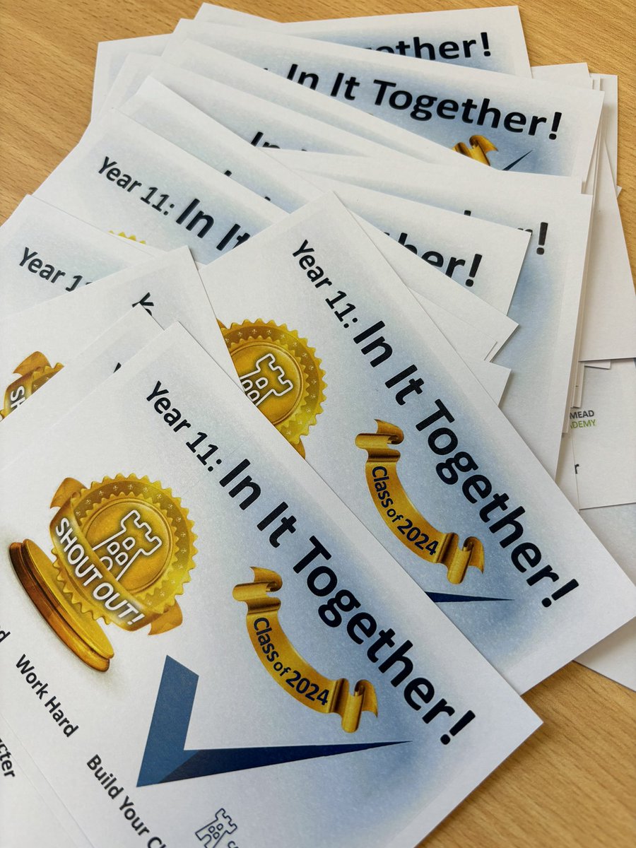 𝑰𝒏 𝑰𝒕 𝑻𝒐𝒈𝒆𝒕𝒉𝒆𝒓! As Year 11 approach the start of exams, our ‘In It Together’ programme kicks in. Check out this stack of shout-out cards for which are flying out on a daily basis from staff to scholars. Proud is an understatement! #ExcellenceIsAHabit