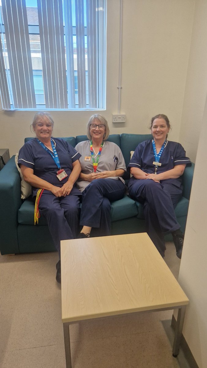 Hazera (@hazeranoory) on Twitter photo New sofa for the G4 staff room has arrived! It's been very well received and creates a bit of comfort for staff during their well earned breaks #Wellbeing #peoplepromise Thank you! <a href="/KateVigs/">Kate Sandys 💙</a> <a href="/PHU_NHS/">Portsmouth Hospitals University NHST</a> New sofa for the G4 staff room has arrived! It's been very well received and creates a bit of comfort for staff during their well earned breaks #Wellbeing #peoplepromise Thank you! <a href="/KateVigs/">Kate Sandys 💙</a> <a href="/PHU_NHS/">Portsmouth Hospitals University NHST</a>