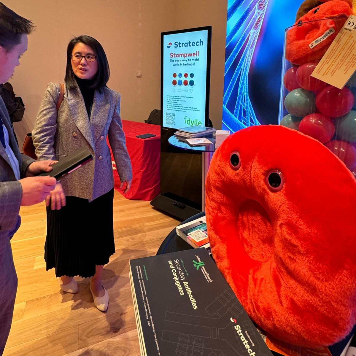 Stratech_UK's tweet photo. Last full day of #BSDBGenSoc2024 @_BSDB_ @GenSocUK Use this time to talk to our sales team at booth#1 & enter our competition to win @GIANTmicrobes
#genetics #antibodies #epigenetics #DNA #RNA #genescience #genomes #genes #lifescience #bioscience #molecularbio #biotech #biopharma https://t.co/ljDP1aLmI9