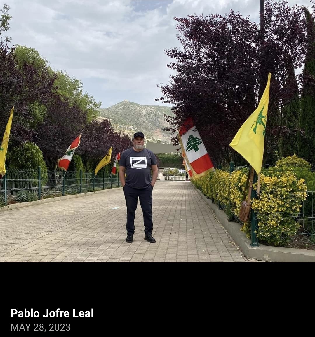 La presencia de Hezbollah en Chile no se da solo en el norte. En Santiago, presentándose como asesor del ministerio de salud del actual gobierno, está el también funcionario de TV iraní, Pablo Jofré, que en mayo del año pasado asistía a conferencias de Hezbollah en el Líbano.